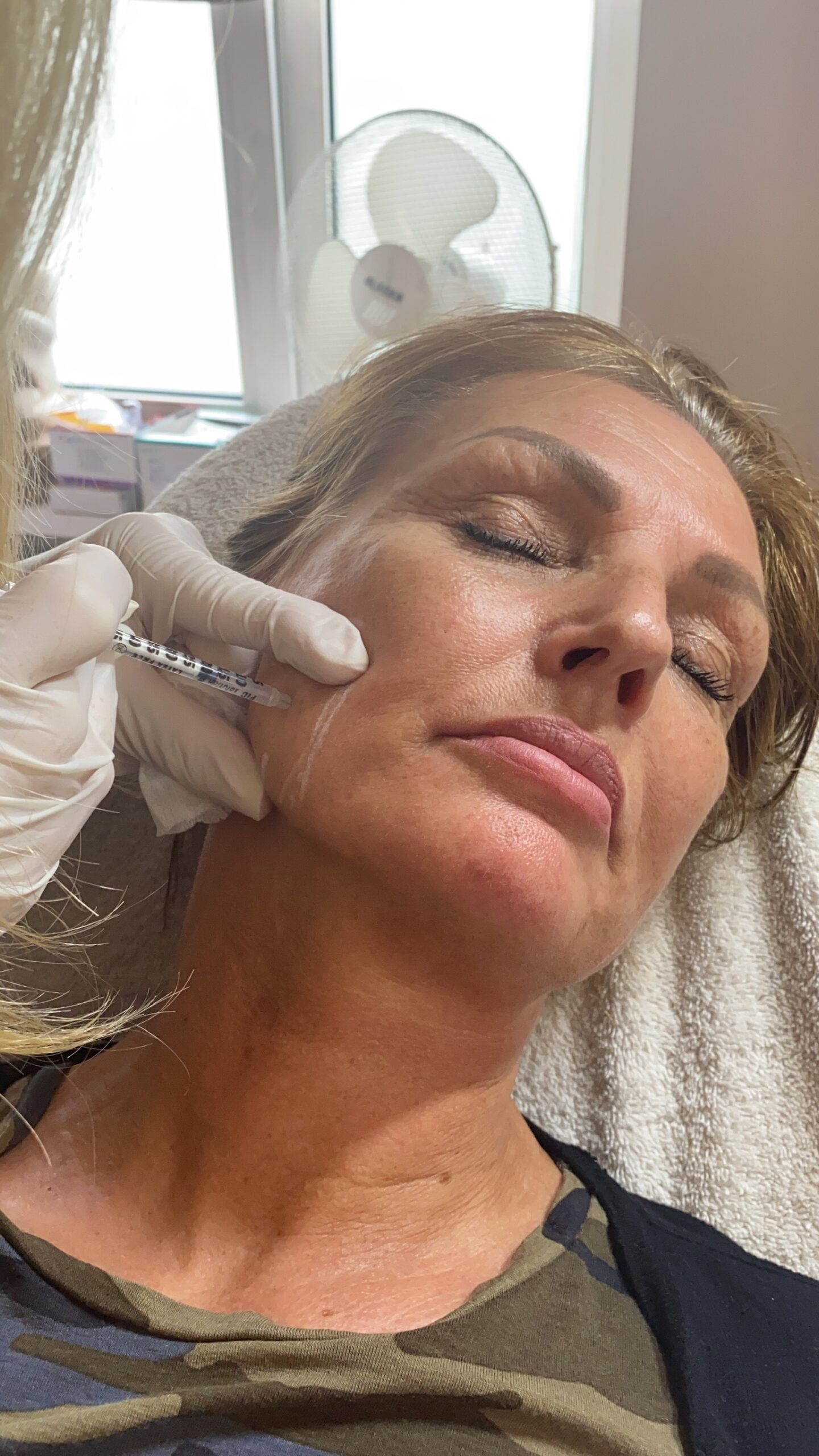 D4EE1171-913A-4305-87B2-1C87A0427322